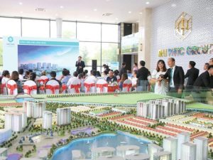 phan-khuc-biet-thu-nha-pho-tai-tphcm-ram-ro-bung-hang1540923085[1]