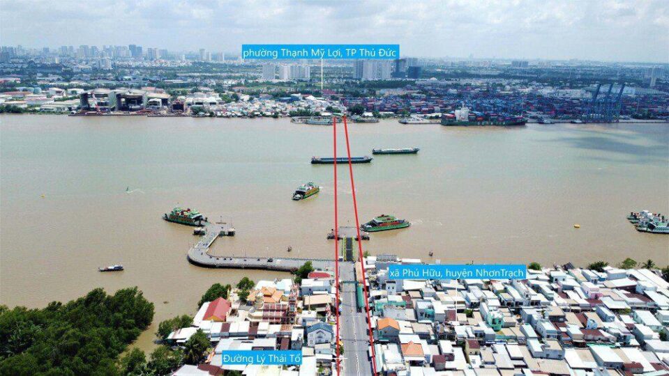 Vừa qua, UBND tỉnh Đồng Nai đã có ý kiến thống nhất ba vị trí kết nối cầu do UBND TP HCM đề xuất, gồm cầu Đồng Nai 2, cầu Cát Lái và cầu Phú Mỹ 2. Theo đó, cầu Cát Lái được tỉnh Đồng Nai thống nhất xây dựng bắc qua sông Soài Rạp, nối xã Phú Hữu, huyện Nhơn Trạch với phường Thạnh Mỹ Lợi, TP Thủ Đức. Tỉnh này cũng đề nghị phía TP HCM cập nhật vị trí cầu thay phà Cát Lái theo quy hoạch của Đồng Nai.