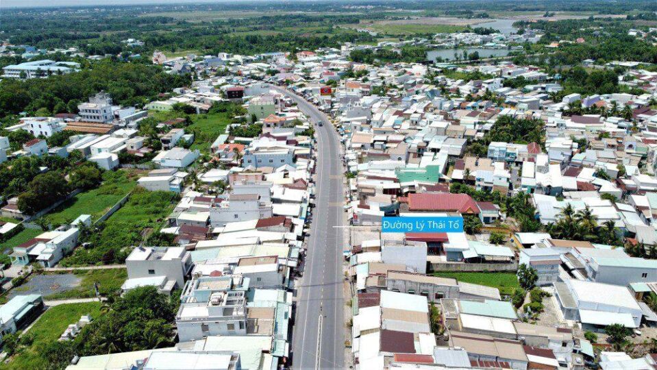 Vào năm 2019, Phó Thủ tướng Chính phủ Vương Đình Huệ đã chấp thuận giao UBND tỉnh Đồng Nai là cơ quan nhà nước có thẩm quyền triển khai thực hiện dự án theo hình thức PPP. Trong ảnh là tuyến đường Lý Thái Tổ bên phía huyện Nhơn Trạch, tỉnh Đồng Nai, cầu Cát Lái dự kiến sẽ đấu nối vào tuyến đường này.